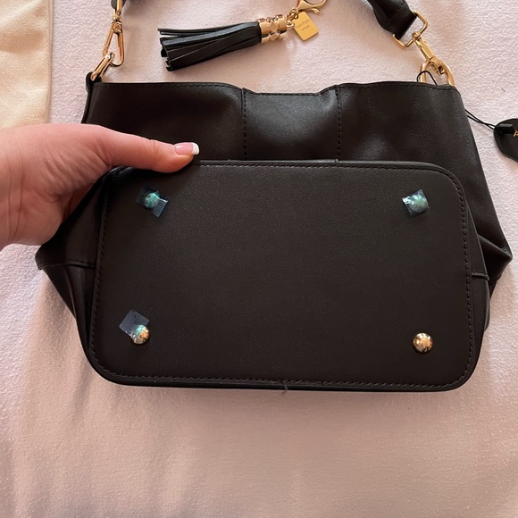 **BNNU** POM POM LONDON “LAMBETH” Handbag w/ 4 STRAPS & FREE TASSEL BAG CHARM❣️ - Picture 6 of 13